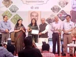 Co-Founder Richa Agarwal was felicitated by Hon’ble Minister of Agriculture and Farmers Welfare Shri Narendra Singh Tomar